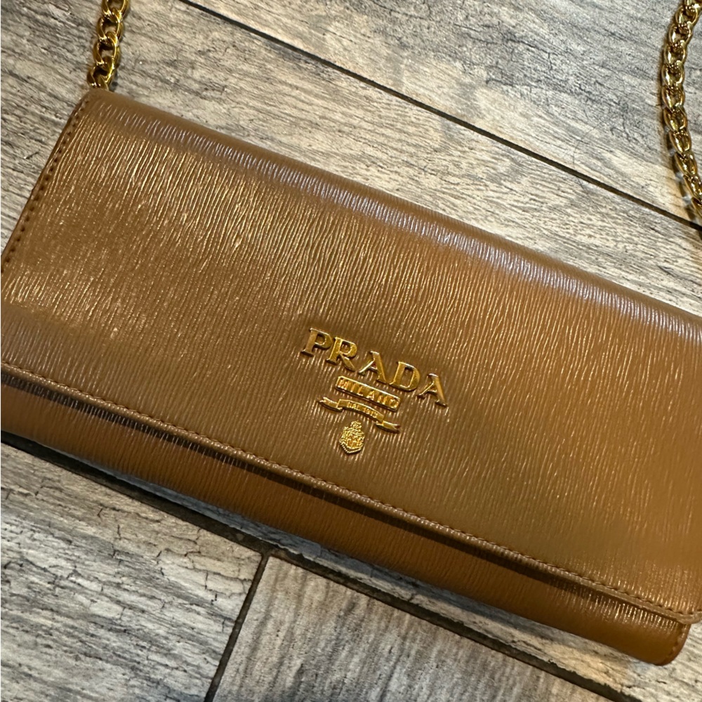 Authentic Prada Wallet on chain